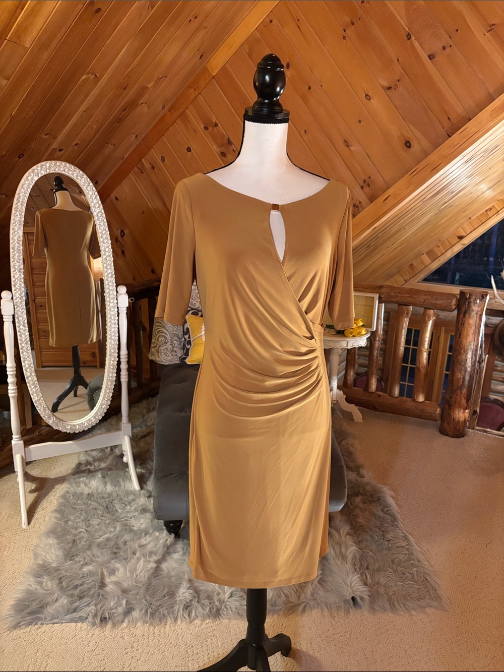 Evan Picone Ruched Keyhole Midi Dress